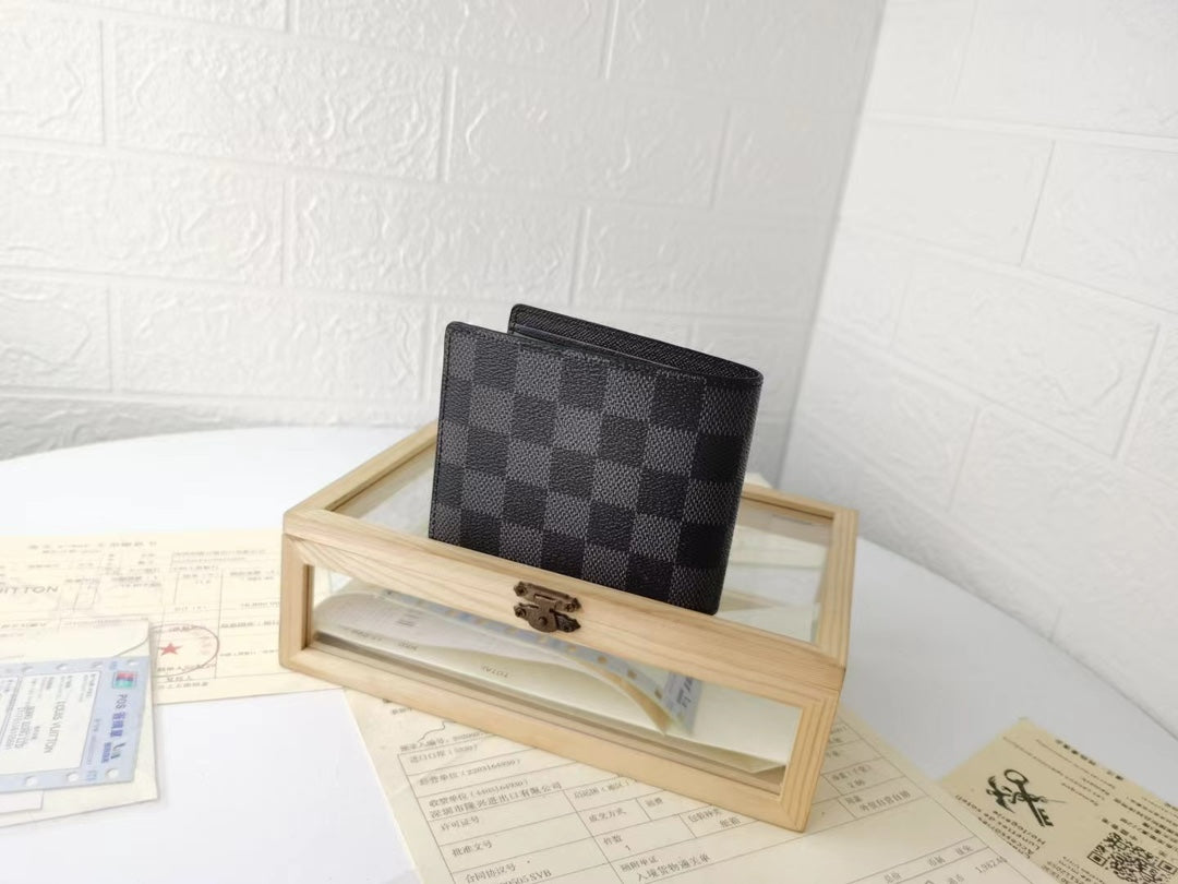 LV Multiple Damier Wallet
