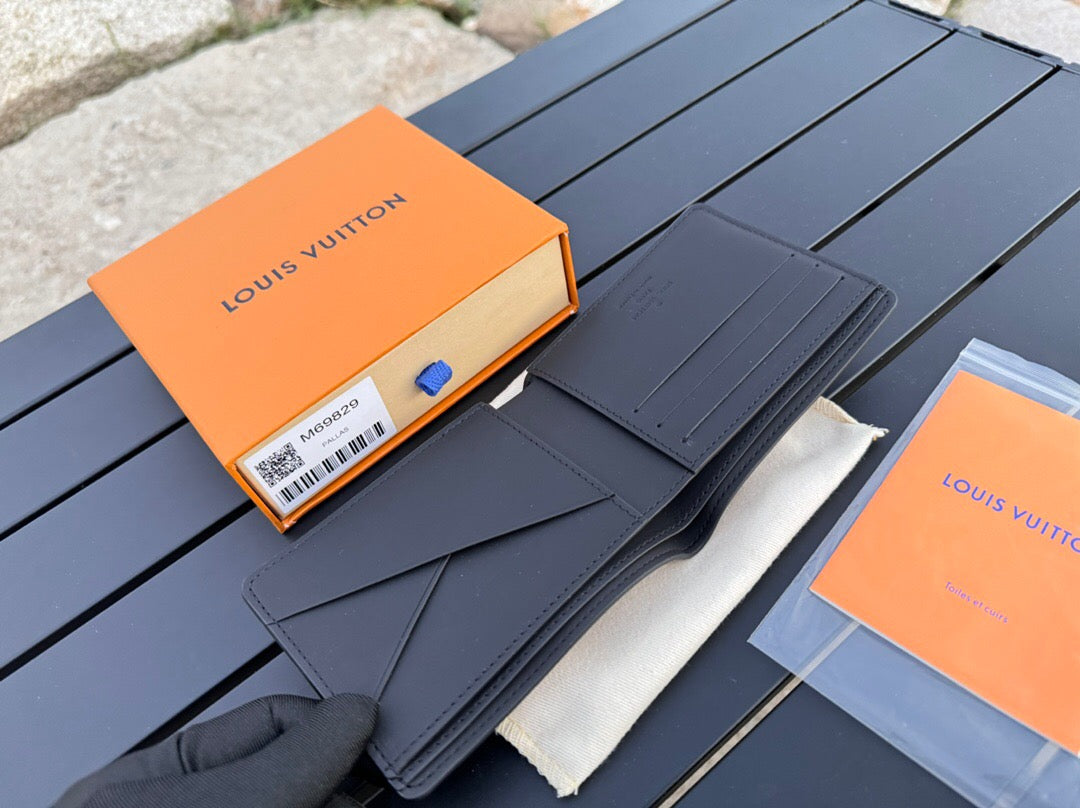 LV Multiple Wallet