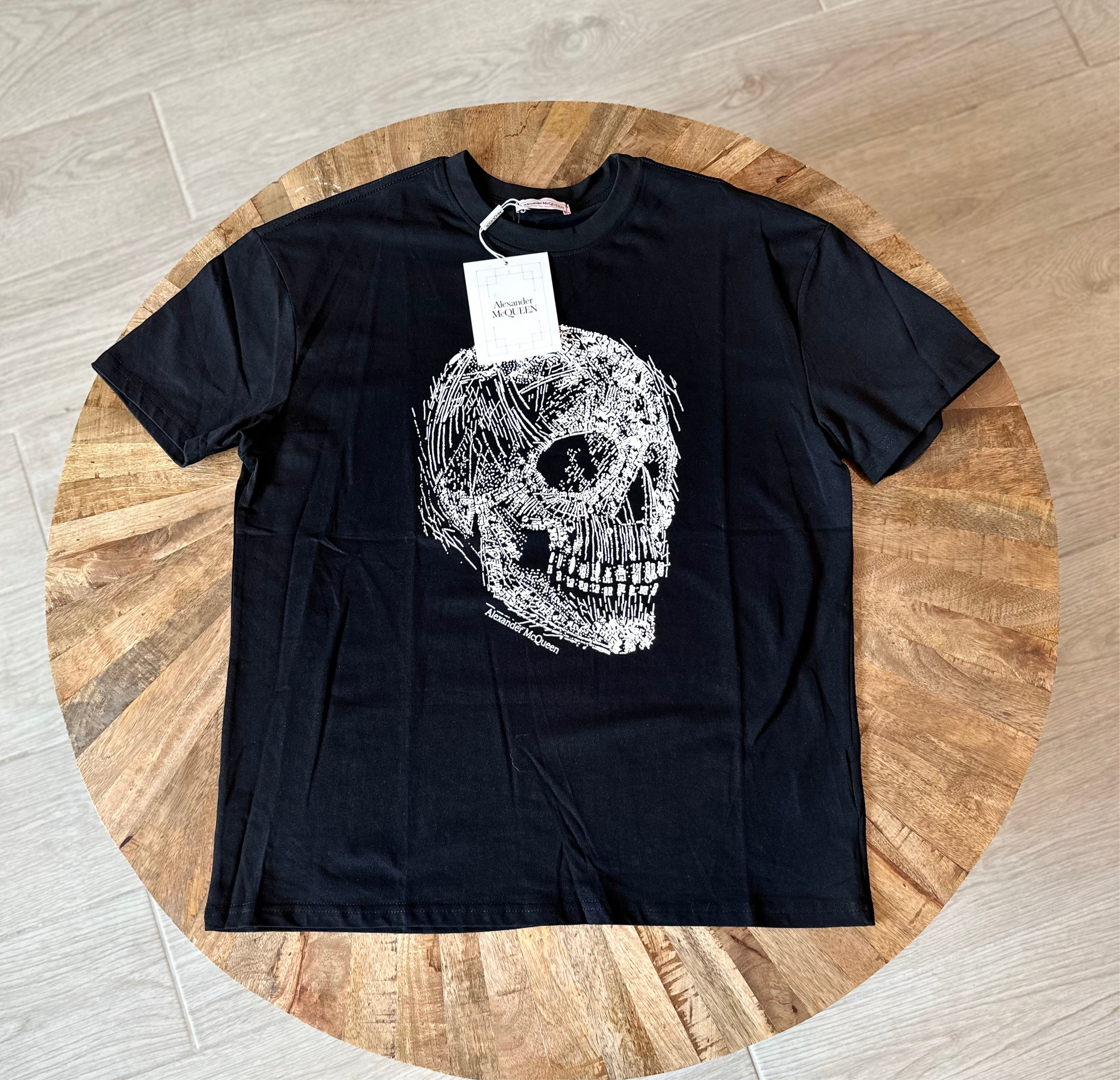 Tシャツ・カットソー ALEXANDER MCQUEEN SKULL PRINT T-SHIRT Alexander McQueen Skull logo-print T-shirt | Black | FARFETCH
